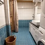 Daire 2ndhomes Luxurious Kamppi Center 2br With Sauna & Balcony Helsinki
