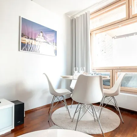 2ndhomes Luxurious Kamppi Center 2br With Sauna & Balcony