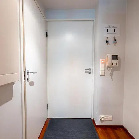 2ndhomes Luxurious Kamppi Center 2br With Sauna & Balcony *