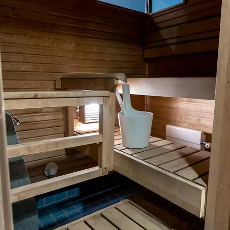 2ndhomes Luxurious Kamppi Center 2br With Sauna & Balcony アパート