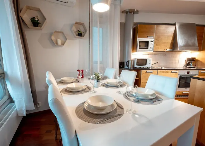 דירה 2ndhomes Luxurious Kamppi Center 2br With Sauna & Balcony הלסינקי